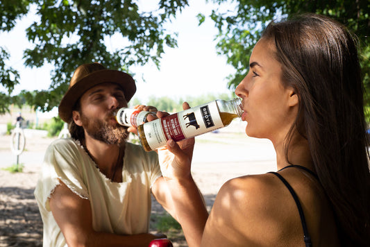 FIVE Bone Broth Benefits That Will Give You the Leg Up